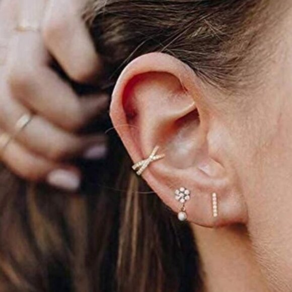 Gold Adjustable Cross Ear Cuff No Piercing 18K Gold on Sterling Silver Pretty - Picture 1 of 10